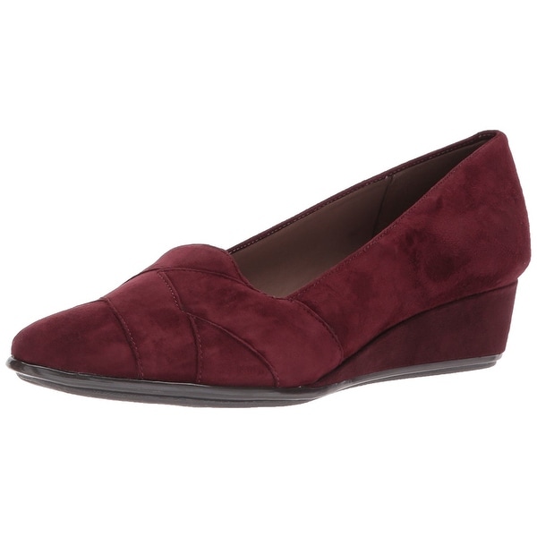 easy spirit wedge pump