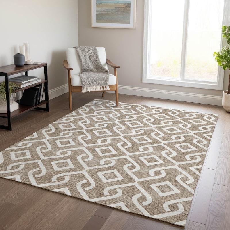 Machine Washable Indoor/ Outdoor Chantille Trellis Scroll Rug - Brown - 2'6" x 3'10"