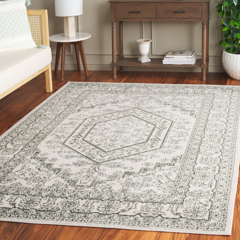 SAFAVIEH Adirondack Sian Rustic Oriental Medallion Rug