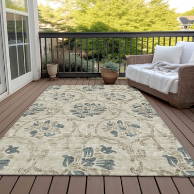 Machine Washable Indoor/ Outdoor Chantille Floral Scroll Rug