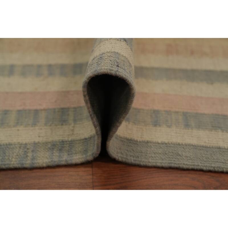 Hand Woven Southwestern Wool Grey Geometric Area Rug - 9' 9'' X 7' 0''