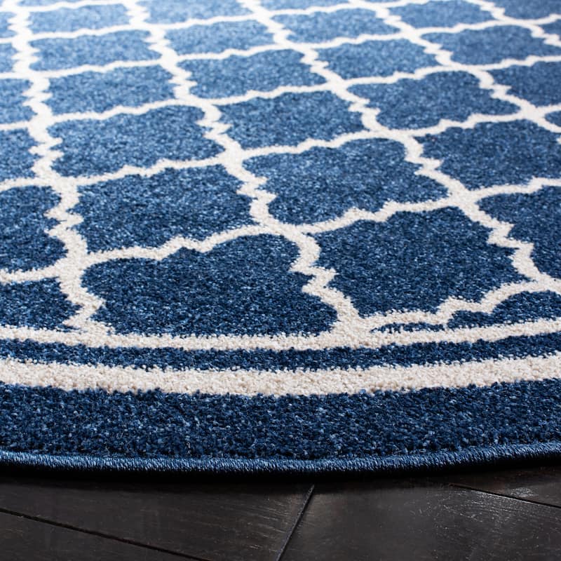 SAFAVIEH Amherst Namira Trellis Rug