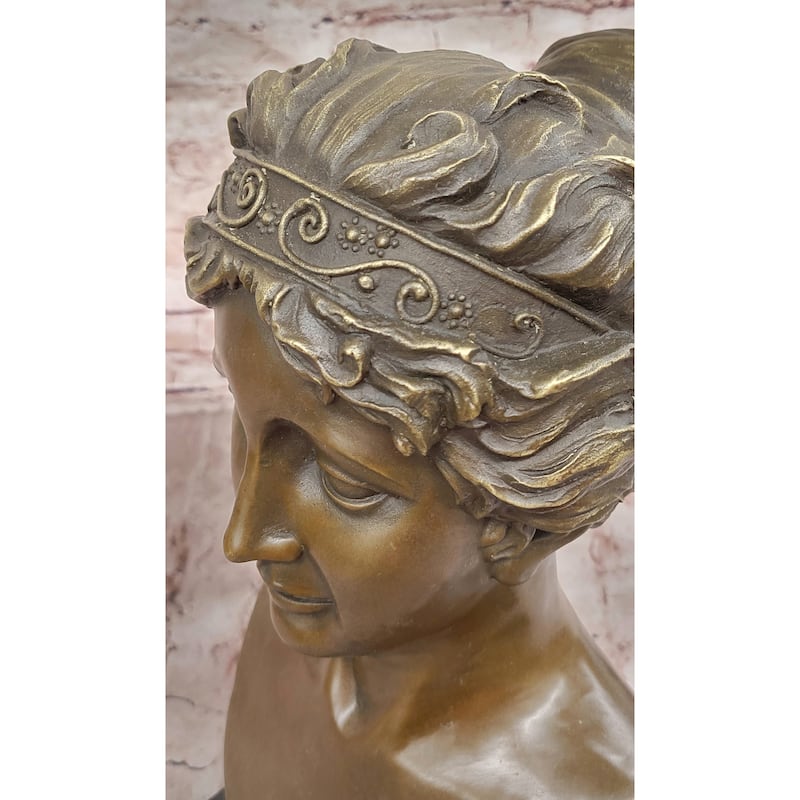 Venus Roman Goddess Of Love Beauty - Signed Original Bronze Art Sculpture By Mavchi