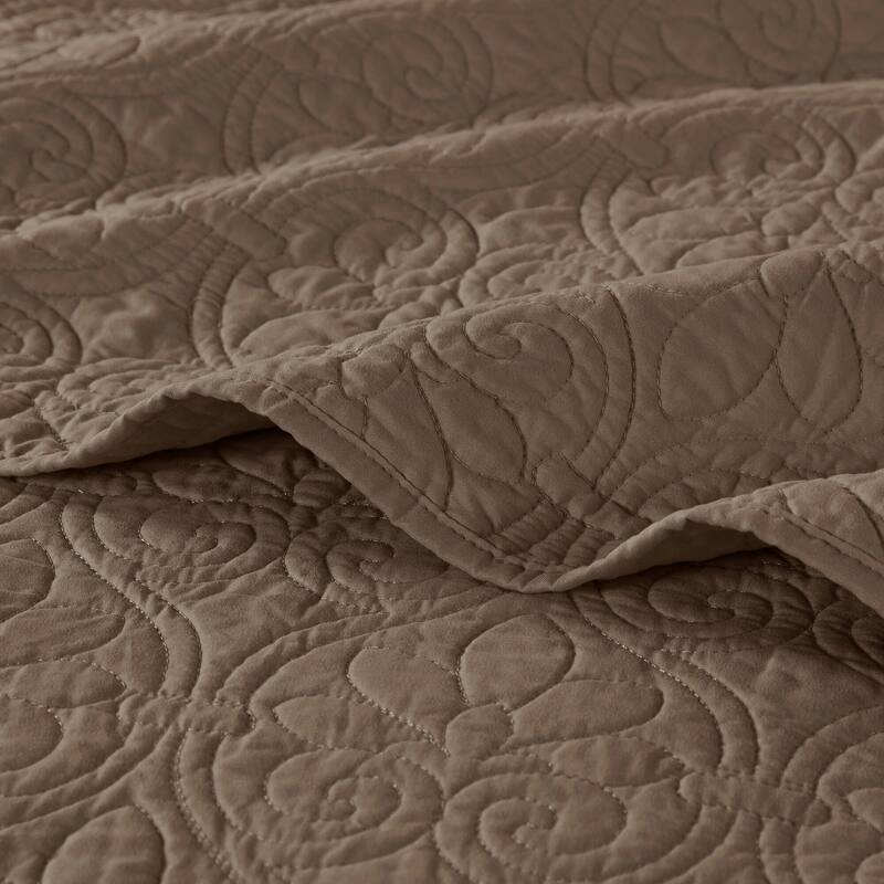 Madison Park Mansfield Reversible Quilt Set