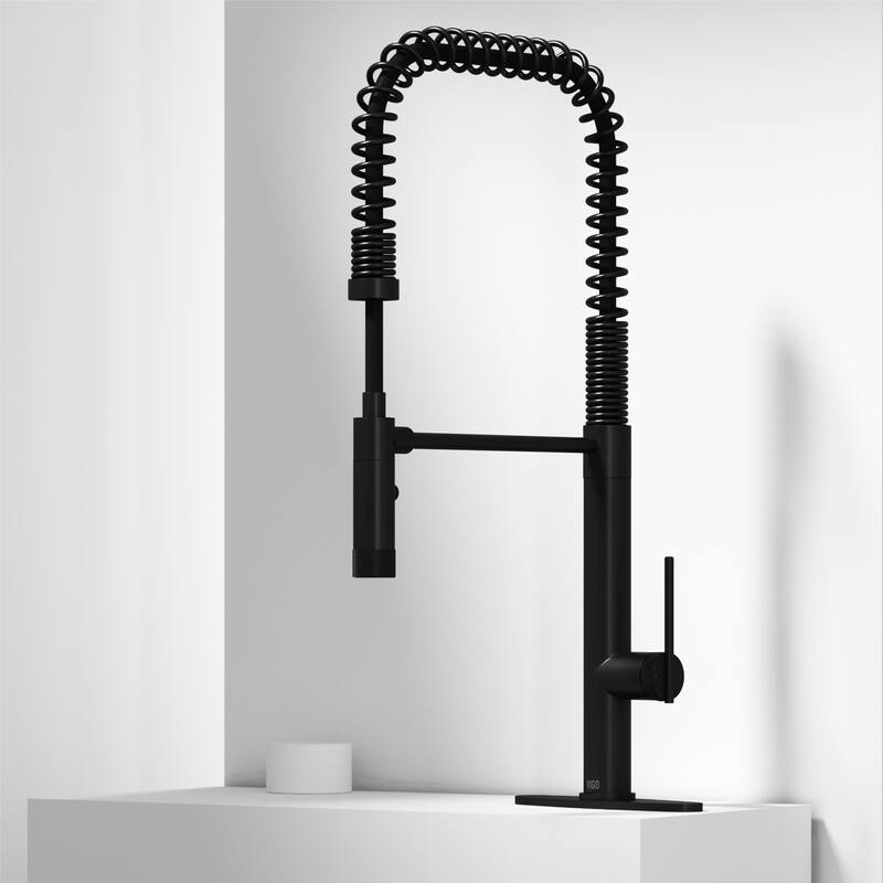 VIGO Sterling 23" H Single Handle Pull-Down Sprayer Kitchen Faucet