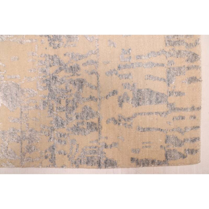 ECARPETGALLERY Hand-knotted Legacy Beige Silk, Wool Rug - 2'6 x 11'11