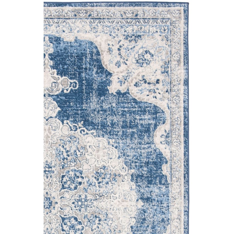 SAFAVIEH Brentwood Coralyne Traditional Oriental Rug