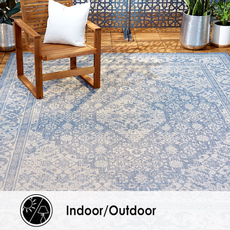 Nicole Miller New York Patio Country Dahlia Indoor/Outdoor Area Rug - 7'9"x10'2" - Blue/Grey