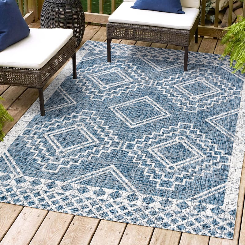JONATHAN Y Carwa Diamond Tribal Medallion Indoor/Outdoor Area Rug