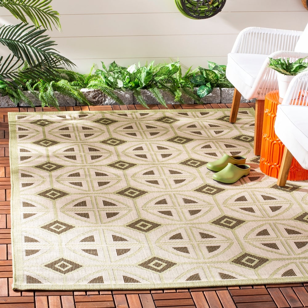 SAFAVIEH Courtyard Saundra Indoor/ Outdoor Waterproof Patio Backyard Rug