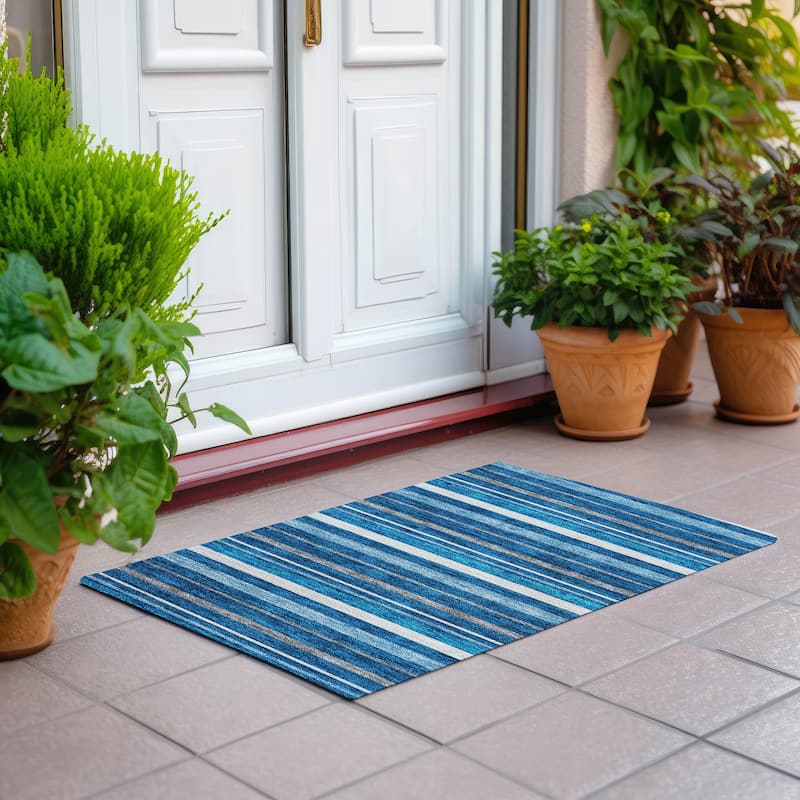 Machine Washable Indoor/ Outdoor Chantille Contemporary Stripes Rug - Denim - 1'8" x 2'6"