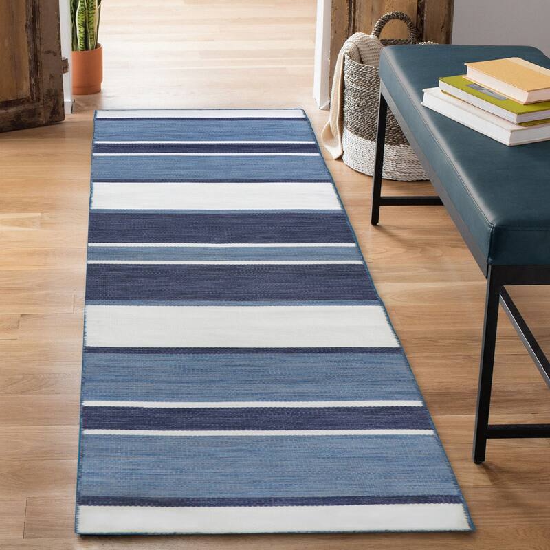 Liora Manne Sorrento Boat Stripe Indoor/Outdoor Rug