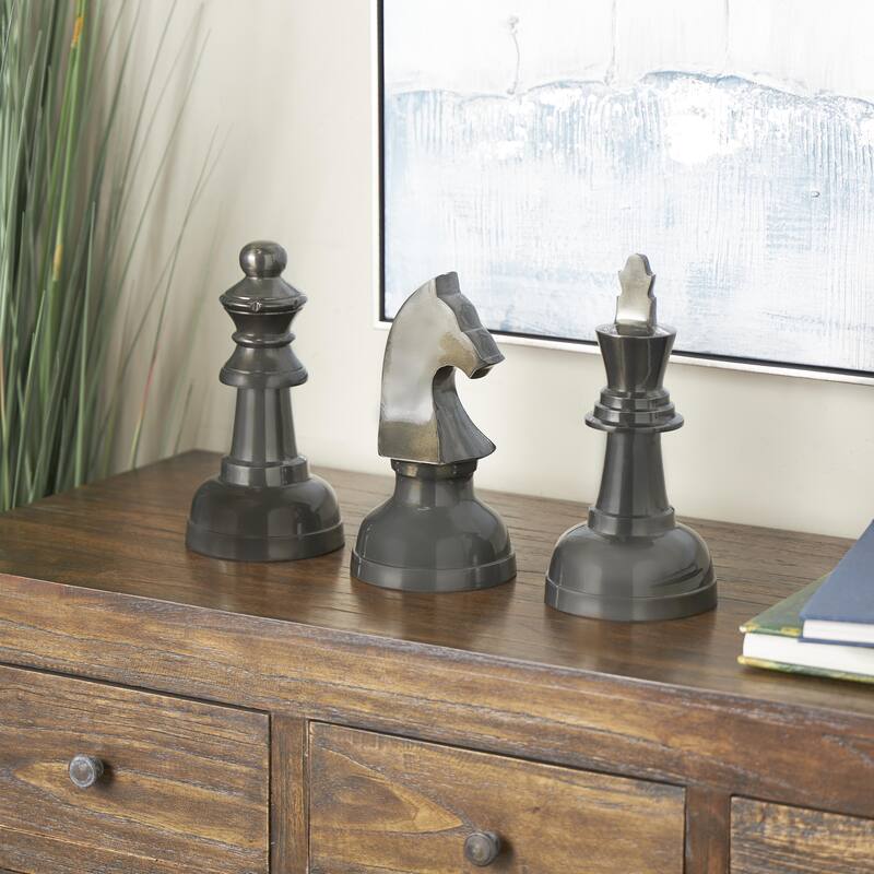 CosmoLiving by Cosmopolitan Silver or Dark Gray Aluminum Metal Chess Sculpture with Knight, Queen and King (Set of 3) - Dark Gray