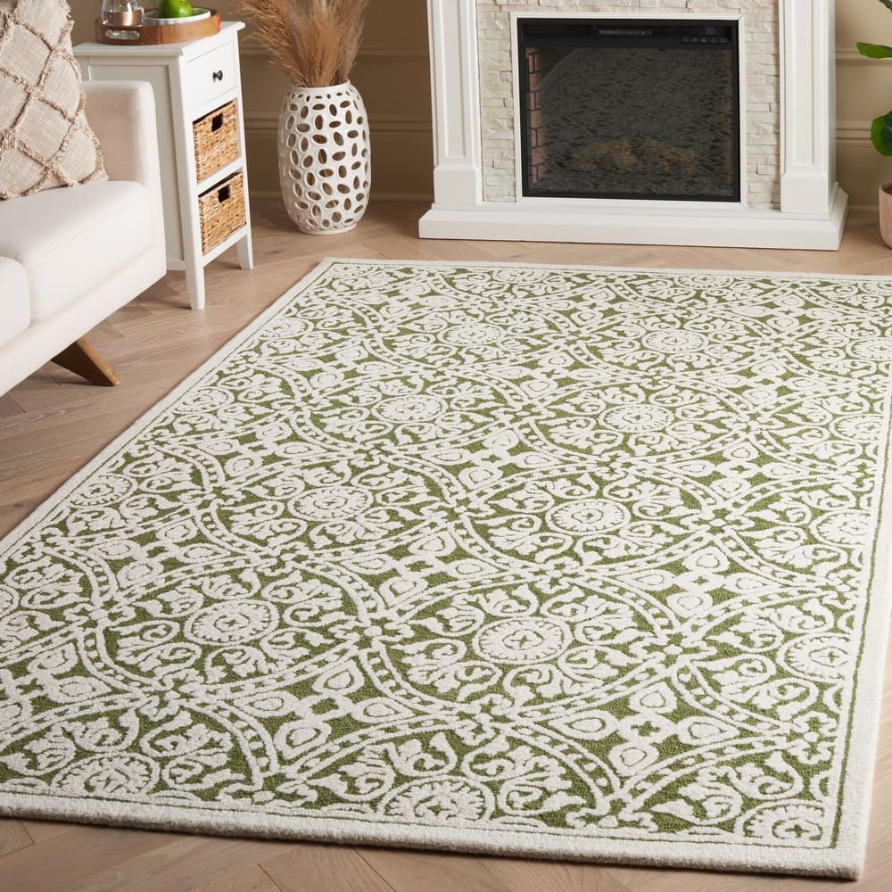SAFAVIEH Handmade Metro Diantha French Country Wool Rug