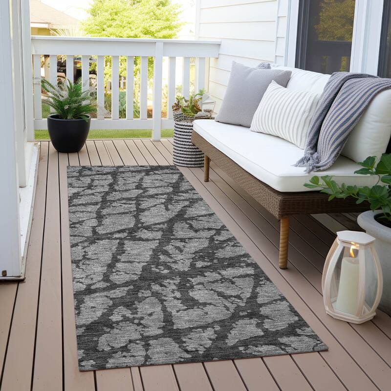Machine Washable Indoor/ Outdoor Abstract Contemporary Chantille Rug - Gray - 2'3" x 7'6"