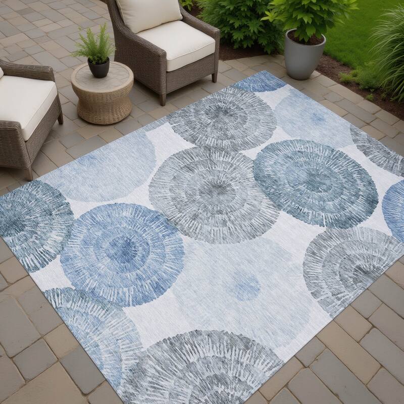 Machine Washable Indoor/ Outdoor Contemporary Devaughn Chantille Rug - Denim - 10' x 14'