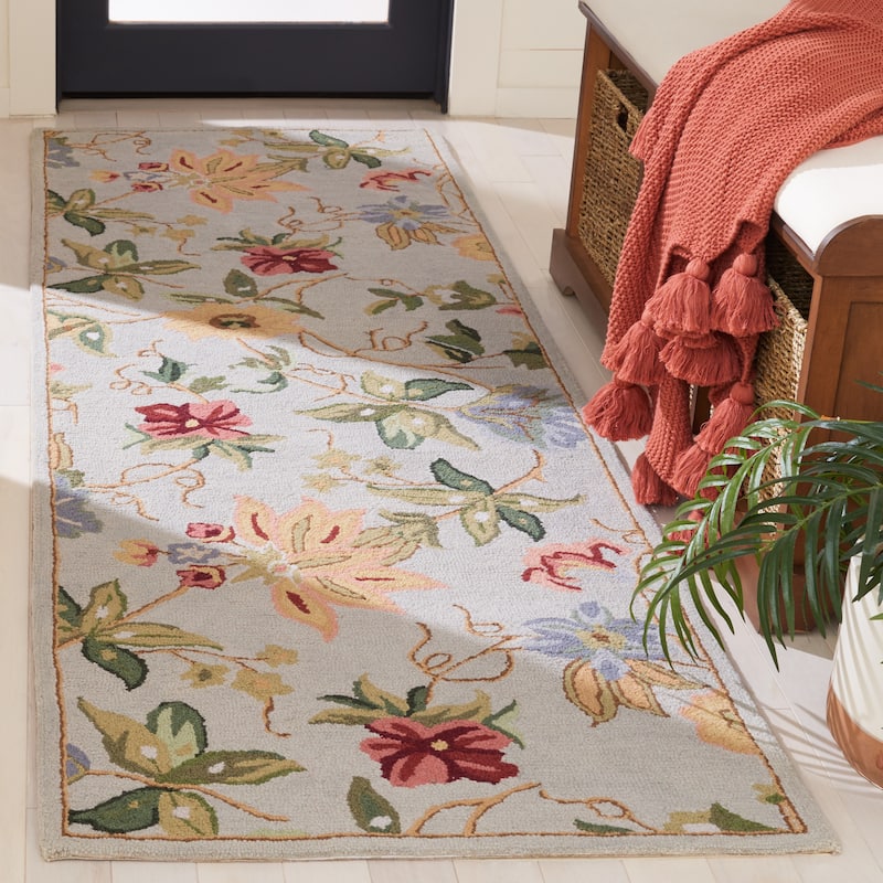 SAFAVIEH Handmade Chelsea Rubi French Country Floral Wool Rug - 2'6" x 12' Runner - Grey - Runner