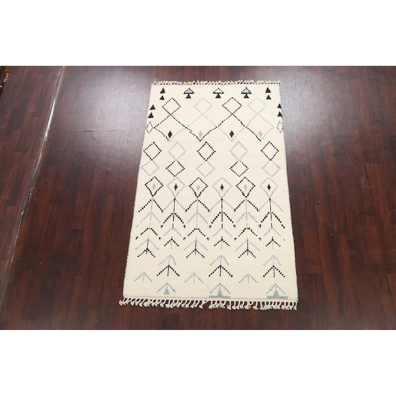 Contemporary Vegetable Dye Moroccan Berber Oriental Area Rug Handmade - 4'4" x 7'0"