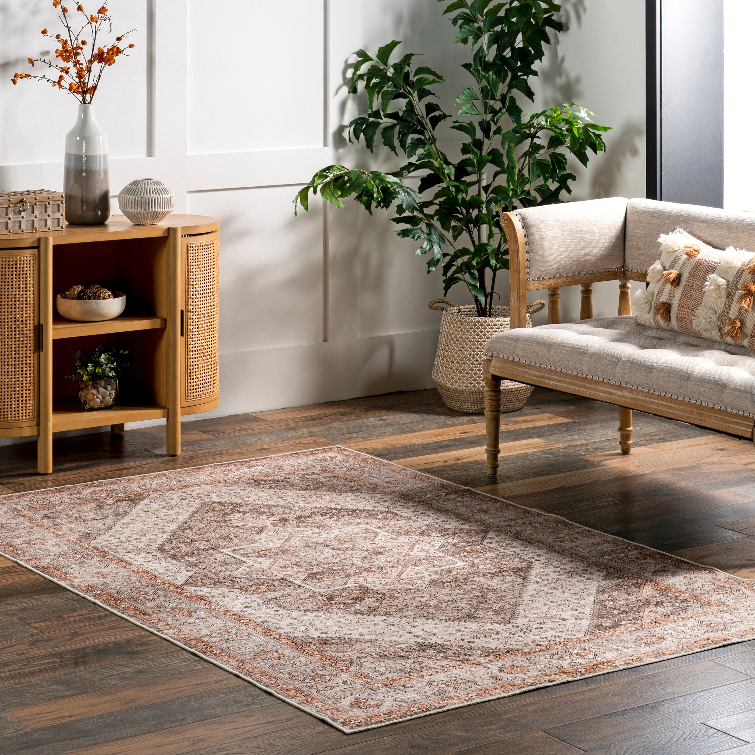 Nuloom Sanna Distressed Medallion SplashGuard Machine Washable Area Rug