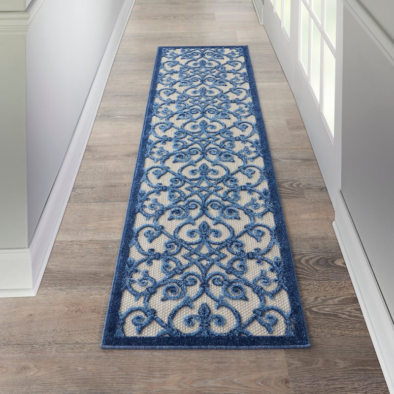 Nourison Aloha Transitional Scroll Indoor/Outdoor Damask Rug