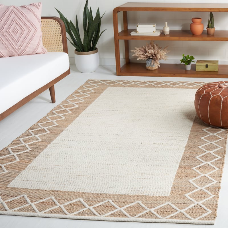 SAFAVIEH Handmade Natural Fiber Charlize Farmhouse Trellis Border Jute - 8' x 10' - Natural/Ivory - Rectangle