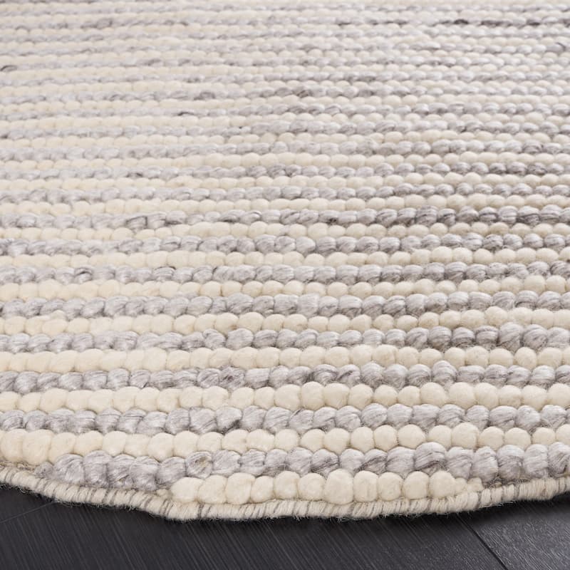 SAFAVIEH Handmade Natura Courtney Wool Rug