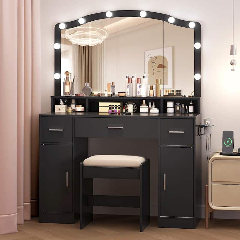 3 Drawers Makeup Vanity Desk, Dressing Table with LED Lights and Stool - Black
