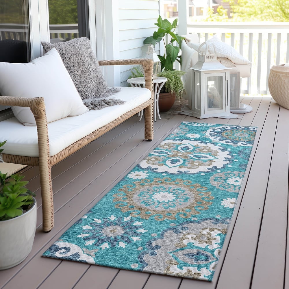 Machine Washable Indoor/ Outdoor Chantille Casual Medallion Rug