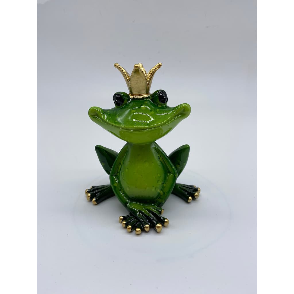 Broad Smile Frog with Crown