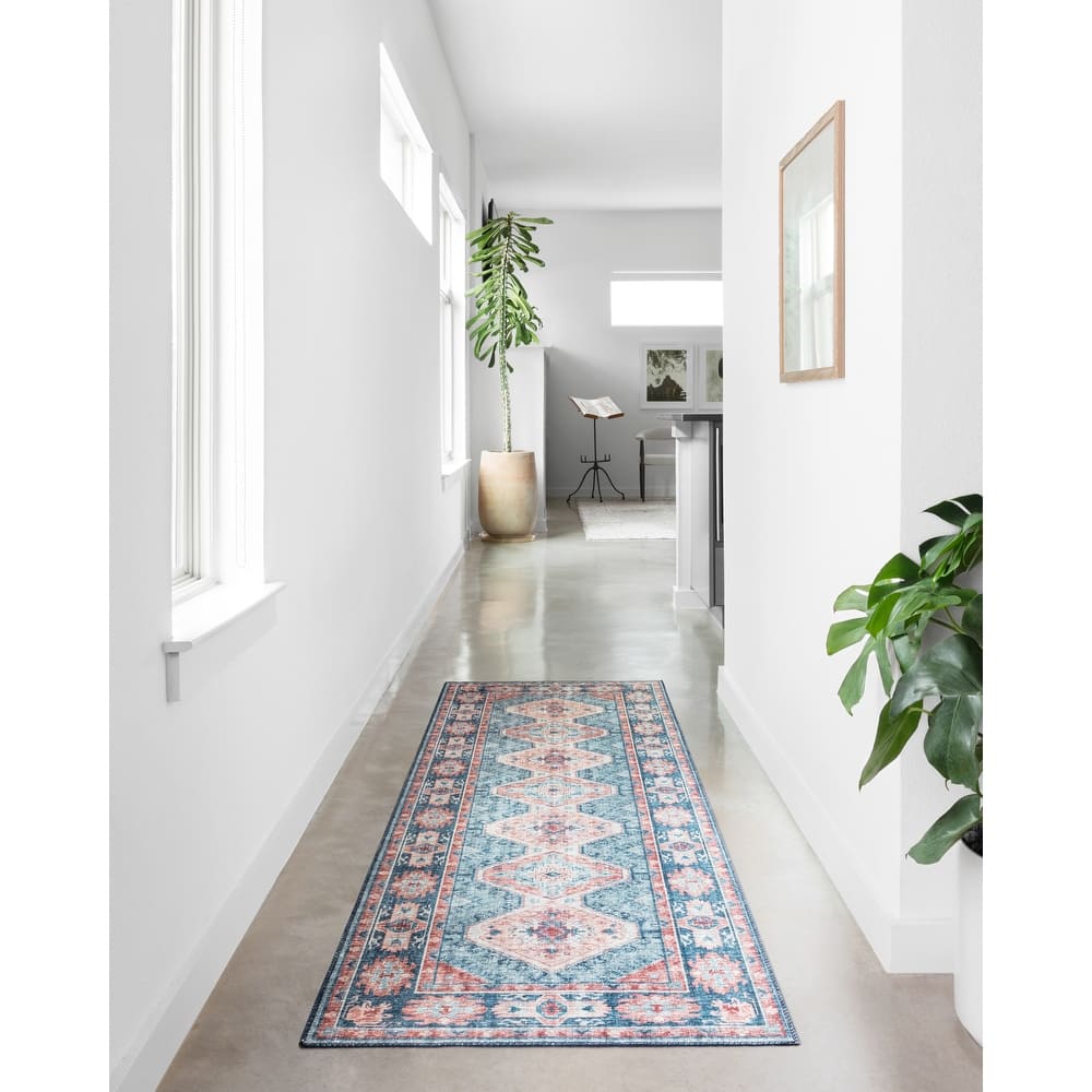 Alexander Home Leanne Boho Distressed Persian Printed Area Rug