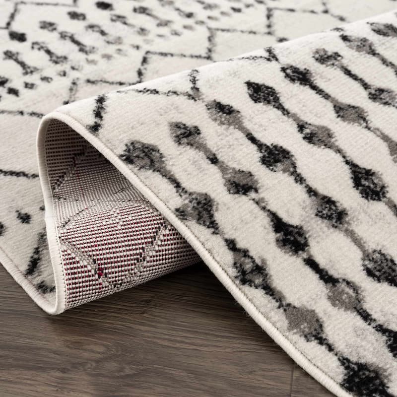 Hauteloom Pisa Moroccan Farmhouse Area Rug