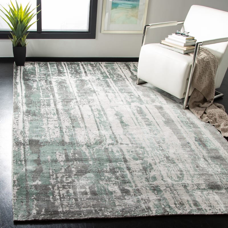 SAFAVIEH Handmade Mirage Ytje Modern Abstract Viscose Rug - 8' x 10' - Silver/Grey