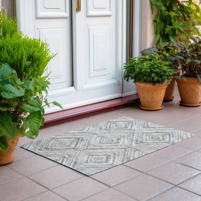 Machine Washable Indoor/ Outdoor Chantille Moroccan Boho Contemporary Rug - Beige - 1'8" x 2'6"