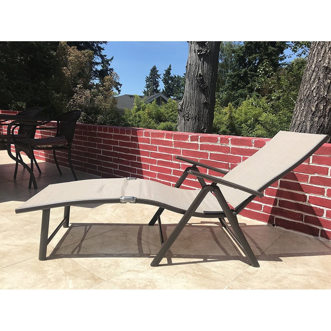 Kozyard Cozy Aluminum Beach Yard Pool Folding Reclining 7 Adjustable Chaise Lounge Chair 2 Pack