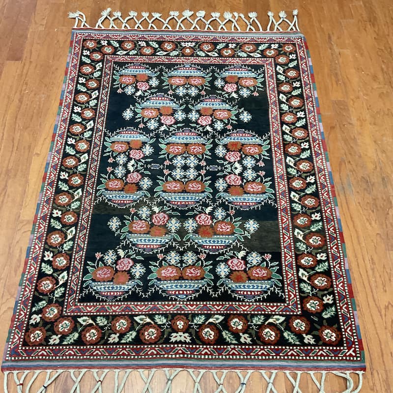 HERAT ORIENTAL Handmade Anatolia Wool Rug - 4'2" x 5'9"