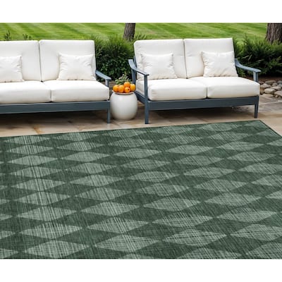 HomeRoots Geometric Transitional Rectangle Outdoor Rug