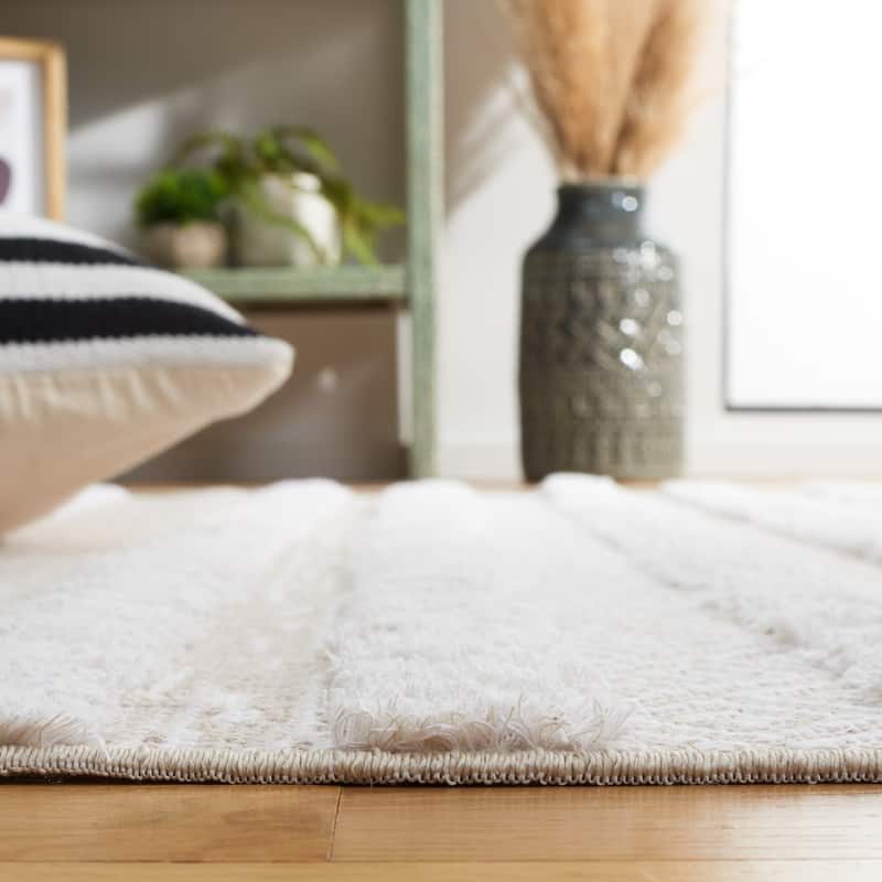 SAFAVIEH Augustine Zoulikha Stripe Fringe Rug