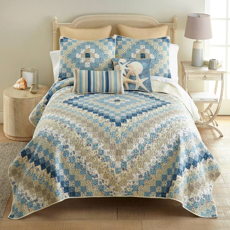 Donna Sharp Blue Diamond Polyester Quilt Collection