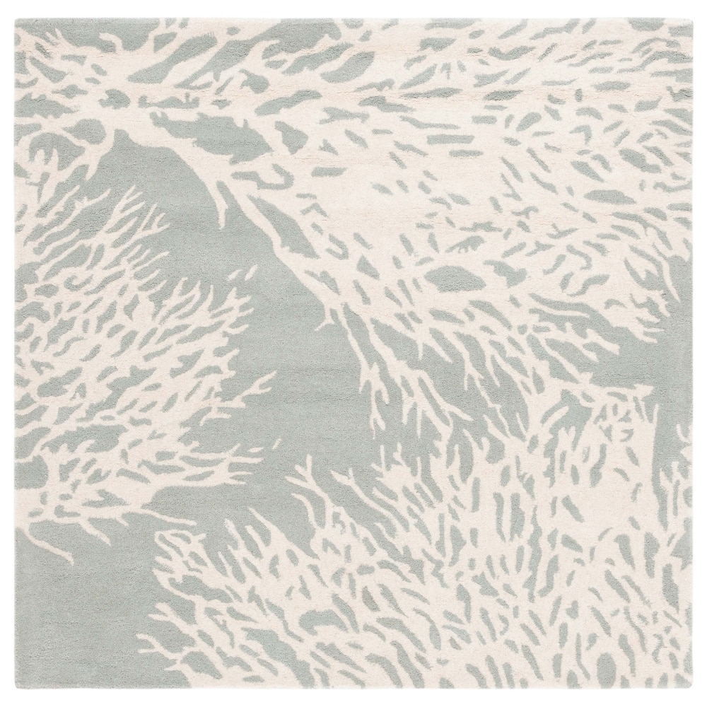 SAFAVIEH Handmade Bella Dwynwen Modern Floral Wool Rug