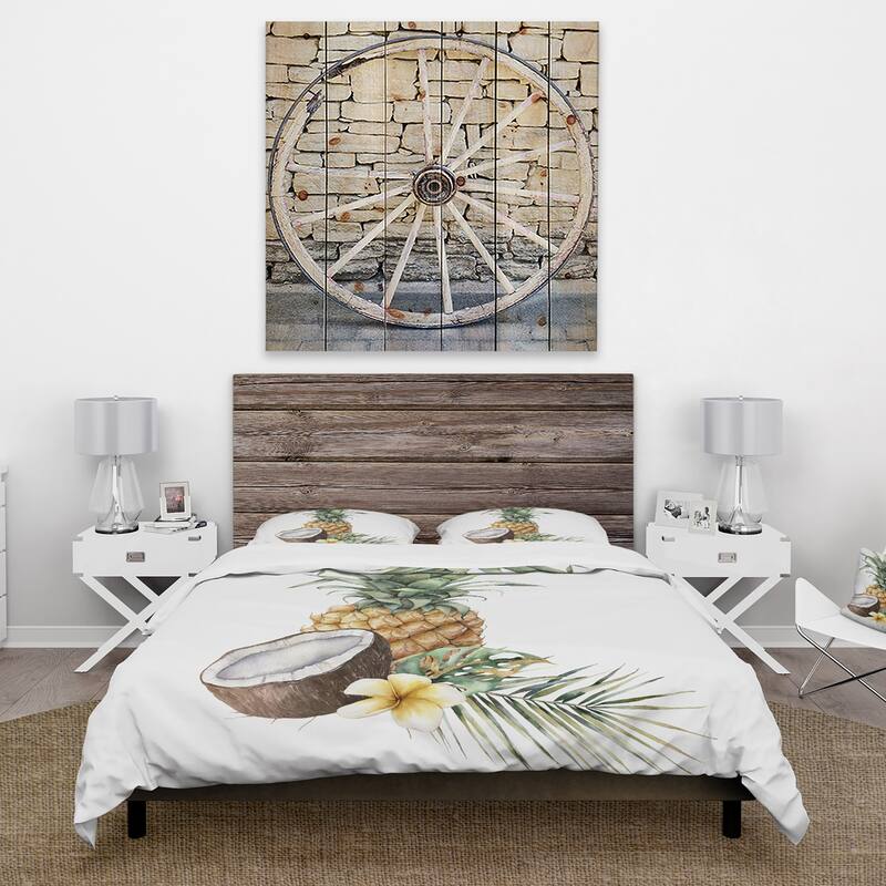 Designart 'Pineapple With Coconut Plumeria and Palm Leaves' Traditional Duvet Cover Set