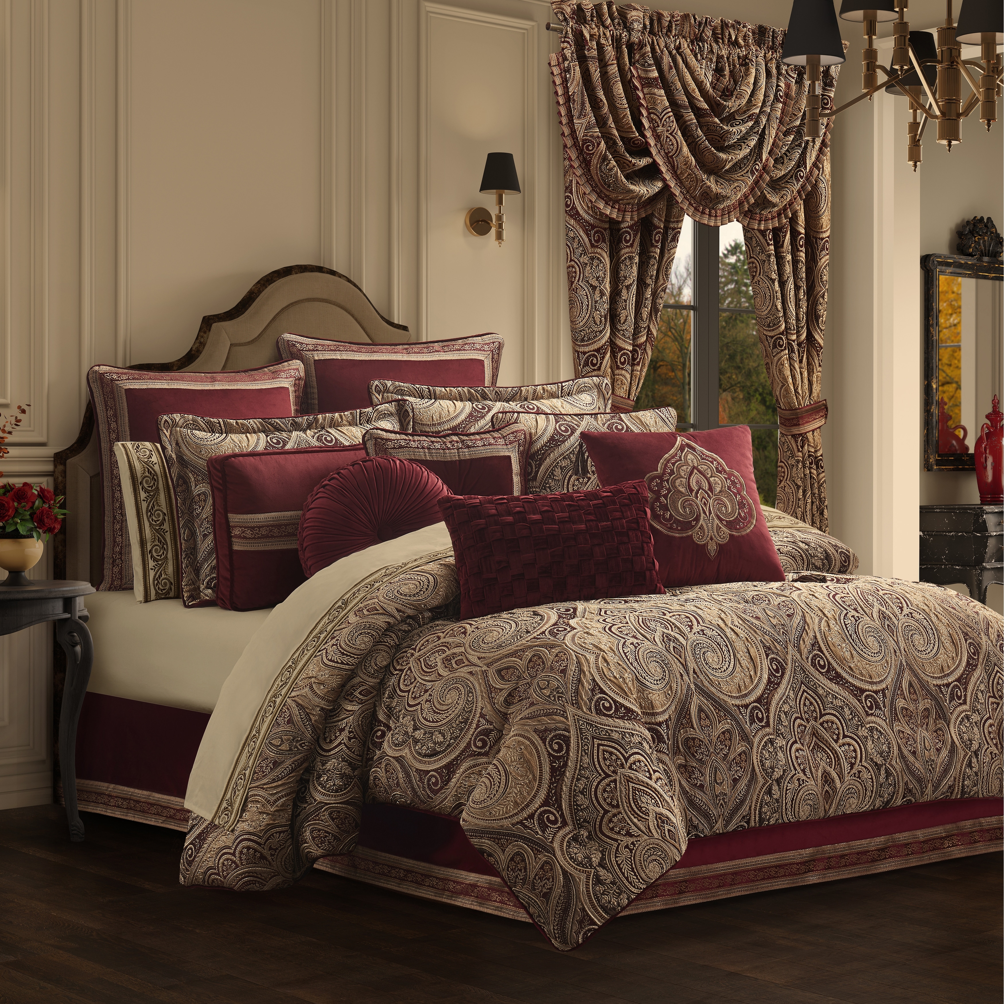 J. Queen New York Calistoga Comforter Set