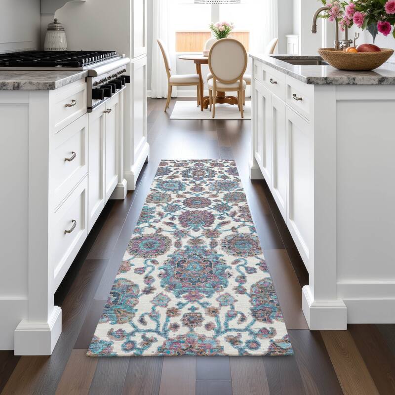 Machine Washable Indoor/Outdoor Traditional Farmhouse Chantille Rug