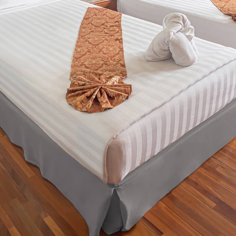 Superior Solid Microfiber Wrinkle-Resistant 15-inch Drop Bedskirt - Queen - Silver