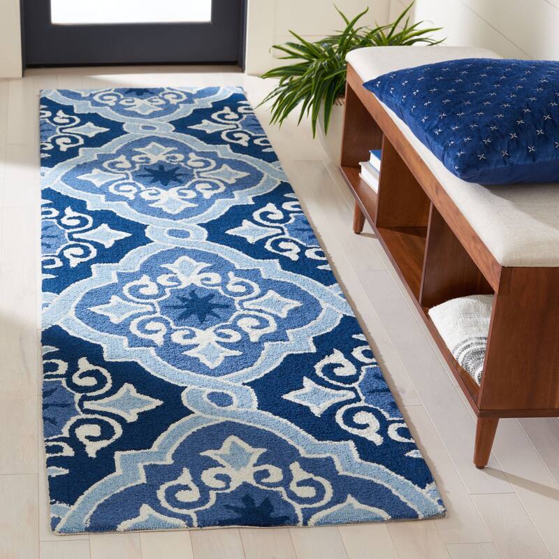 SAFAVIEH Handmade Four Seasons Tota Floral Rug - 2'3" x 8' Runner - Navy/Blue