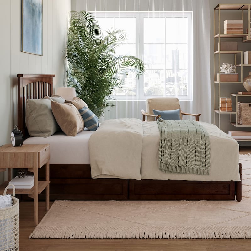 Everett Platform Bed with Panel Footboard and Storage Drawers