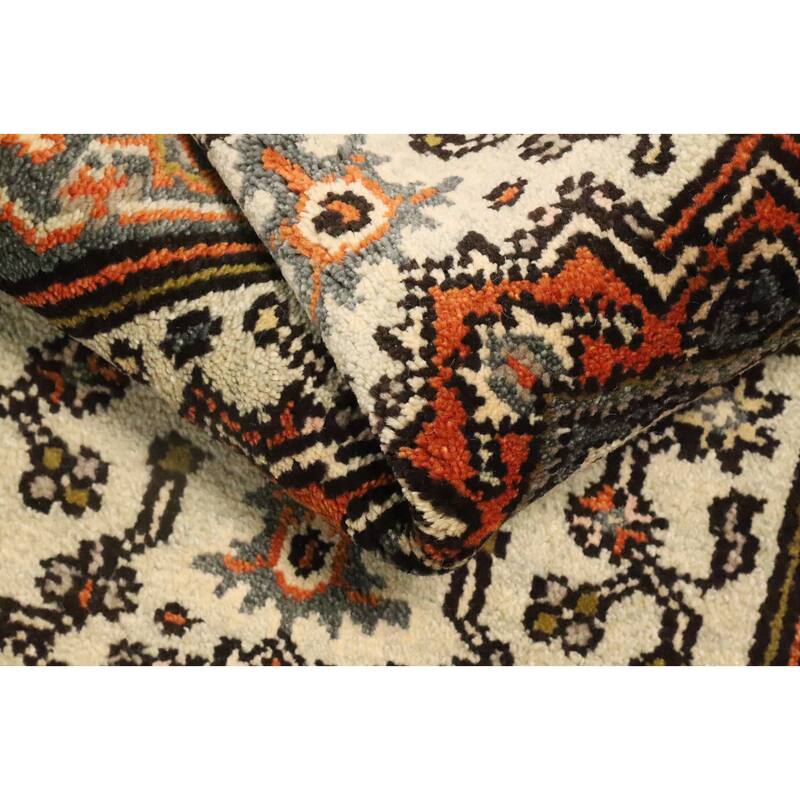 Hand Knotted Oriental 100% Wool Carpet Traditional Geometric Beige & Ivories Heriz (serapi) Runner Rug - 8' 1'' X 2' 7''