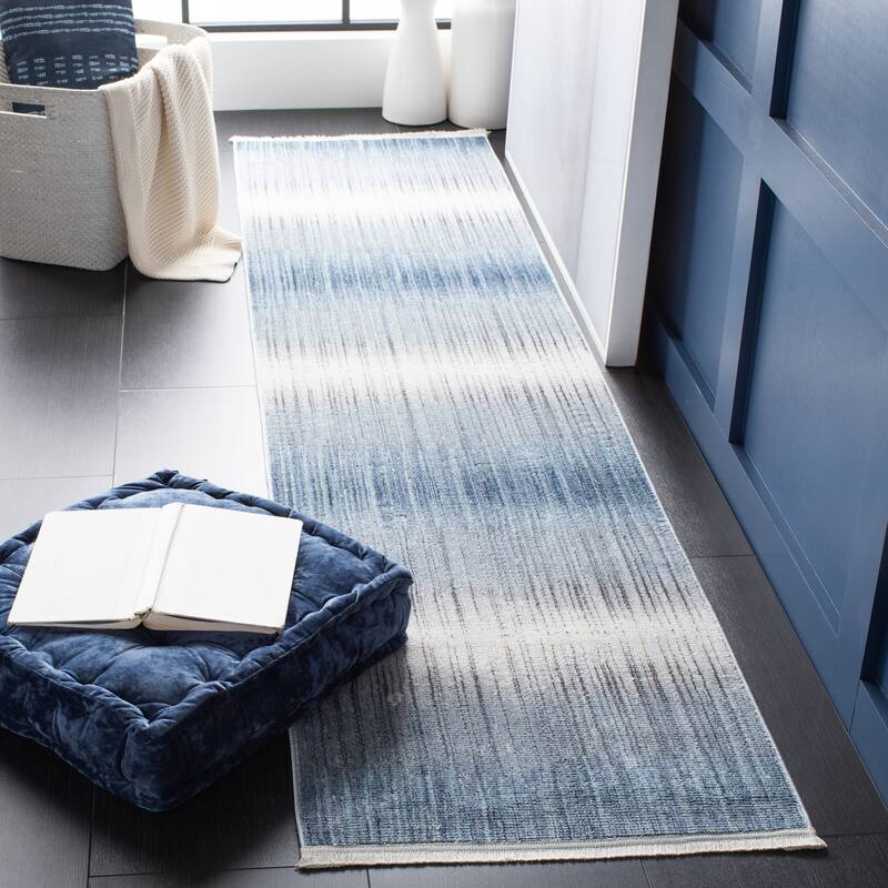 SAFAVIEH Dream Shakuntla Ombre Viscose Rug