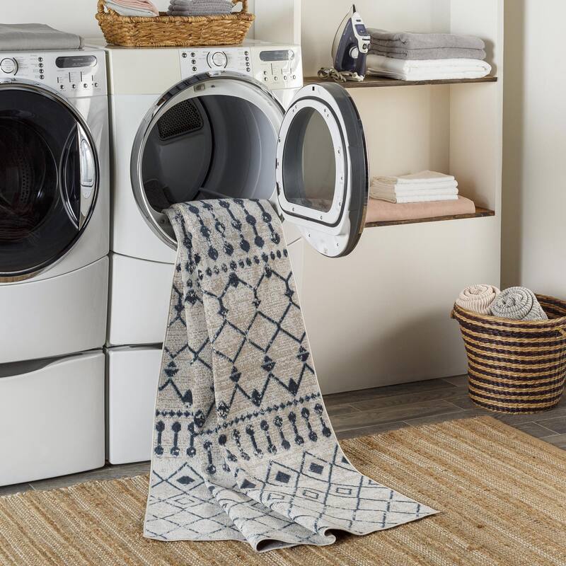 Livabliss Lavadora Bohemian Diamond Washable Area Rug