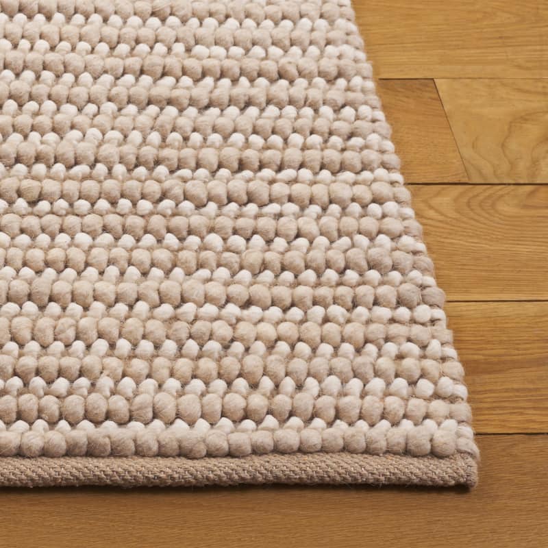 SAFAVIEH Handmade Natura Klodjana Wool Rug