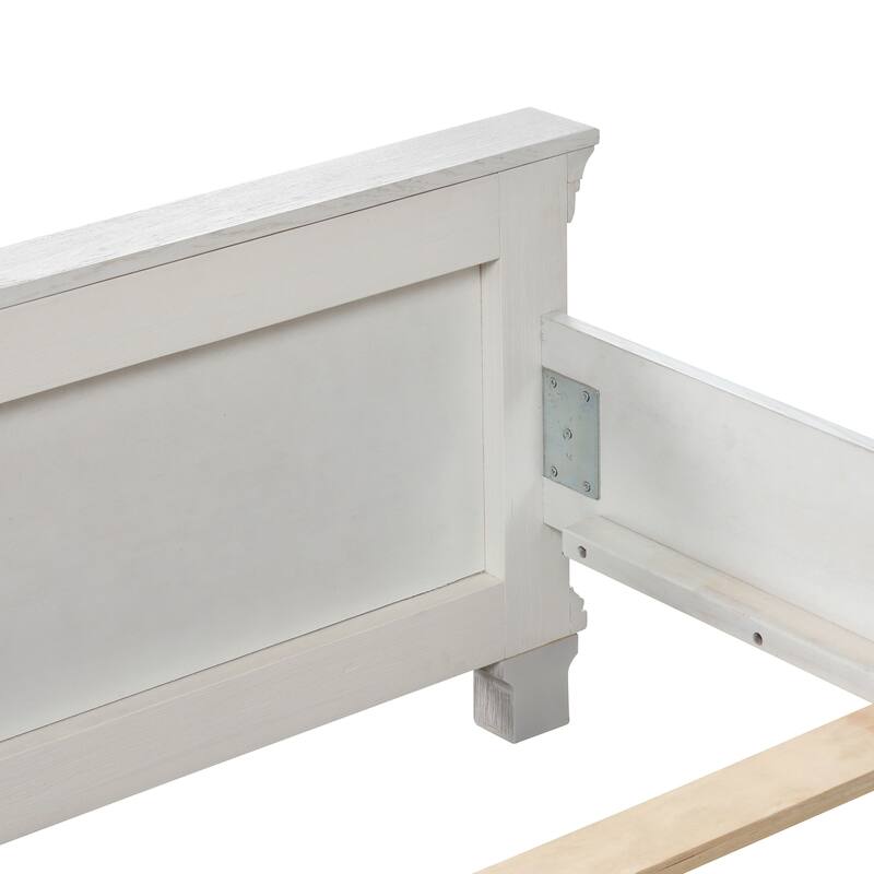 Furniture of America Eleanor 3-Piece Weathered Grey Solid Wood Panel Bedroom Set with Dentil Molding